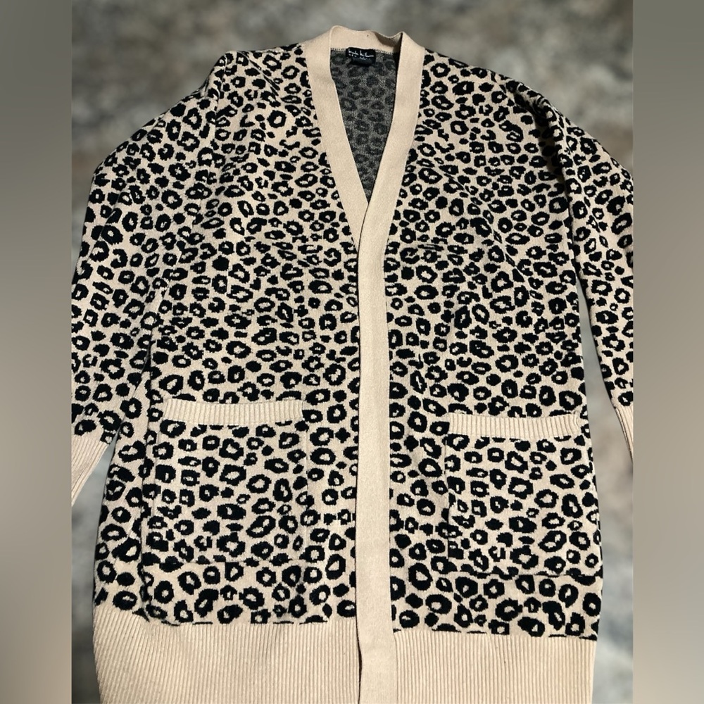 Nicole Miller Black and Beige Knit Sweater